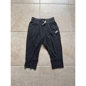 Nike Vintage Capri Pants L